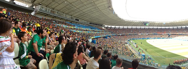 上演了大型