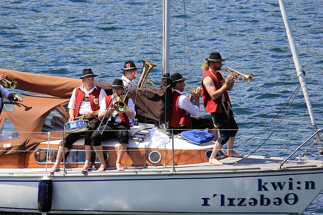 他不只是需 他不只是需